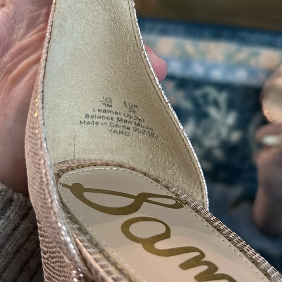 Sam Edelman BlushGold Metallic Ankle Strap Block Heels
Homecoming | Wedding - Picture 10 of 10